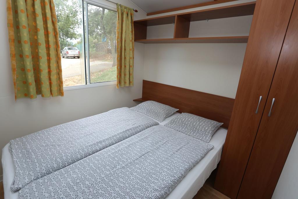 Mobile Homes Comfort Capri Bijela Uvala Mugeba الغرفة الصورة